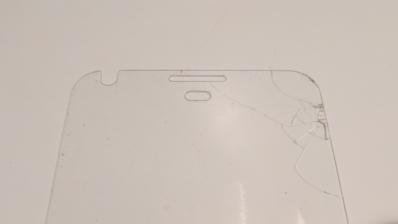 Illustration for article titled Screen protector did its job